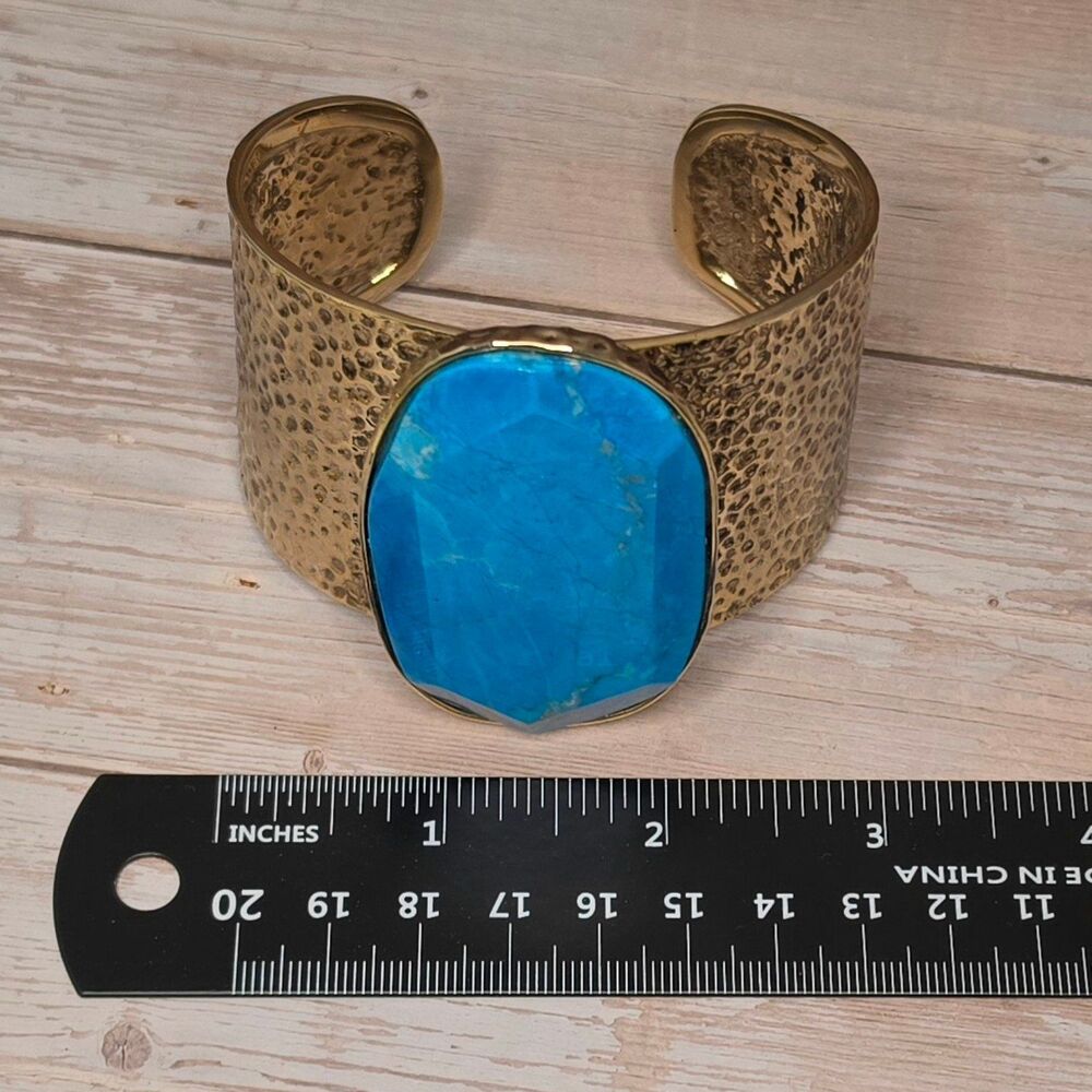 Cuff Bracelet - Picture 4 of 10